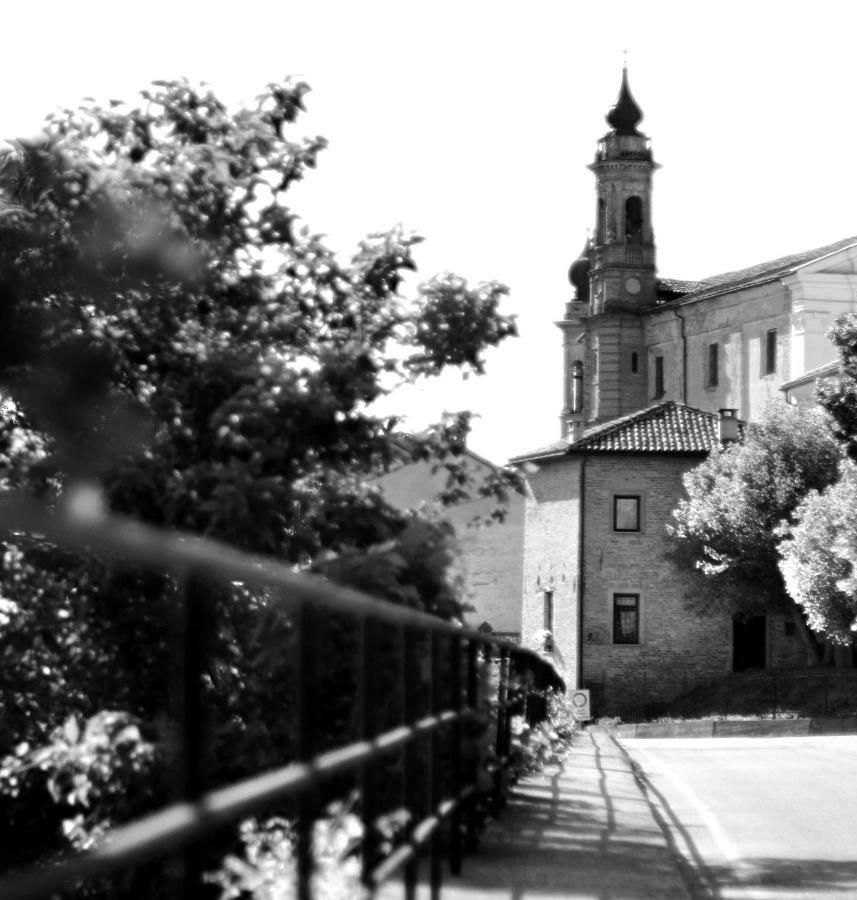 La Rocca Di Efisio Aparthotel Costigliole d'Asti Exterior photo